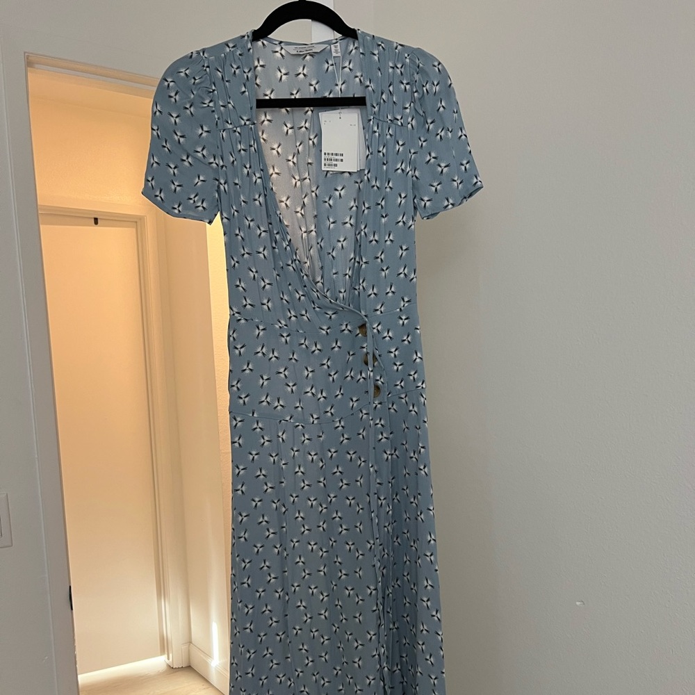 Wrap dress with buttons